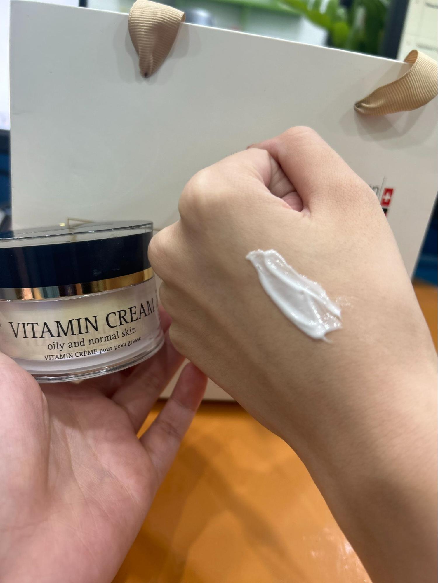 Review-SkinIdent-Vitamin-Cream-1